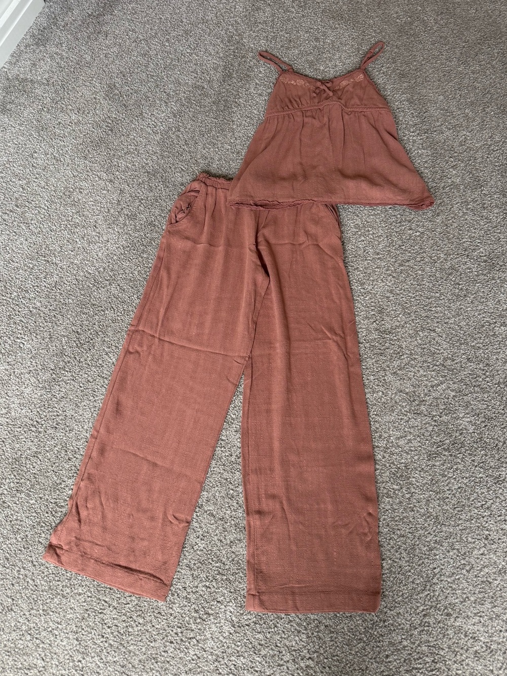 art class Rusty Brown Tank & Wide-Leg Pants Set. Medium M, Large L (10-12)